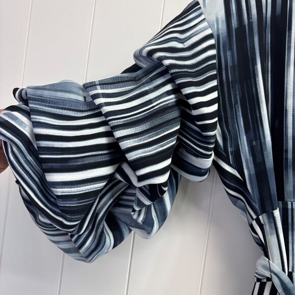 Bar III Abstract Artsy Avant Garde Striped Bubble Sleeve Midi Dress Size M Chic - Picture 6 of 6